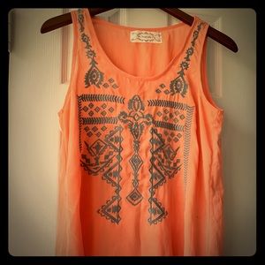 🌸Coral colored embroidered sleeveless blouse